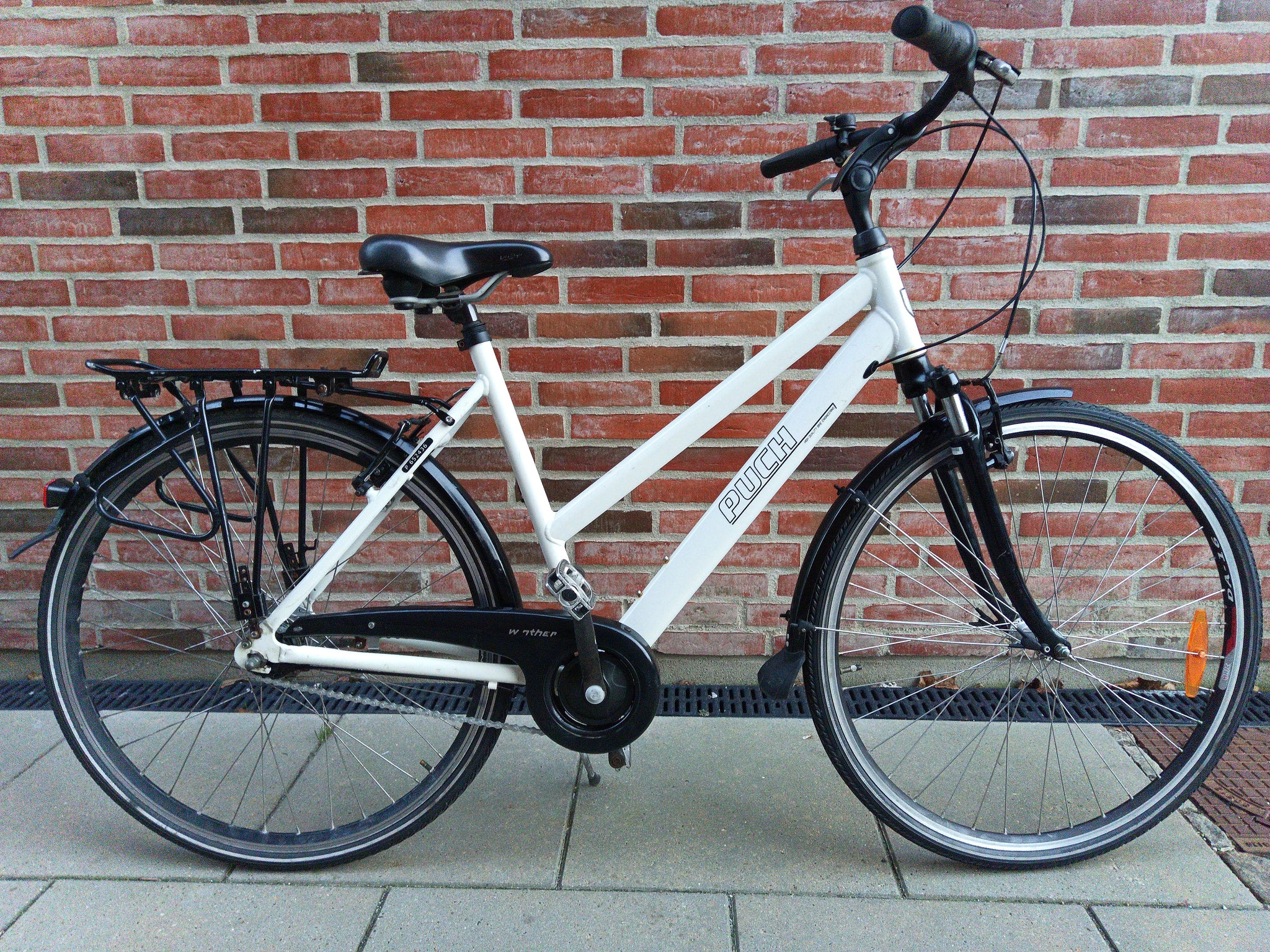 Puch City in White – FlexiFix