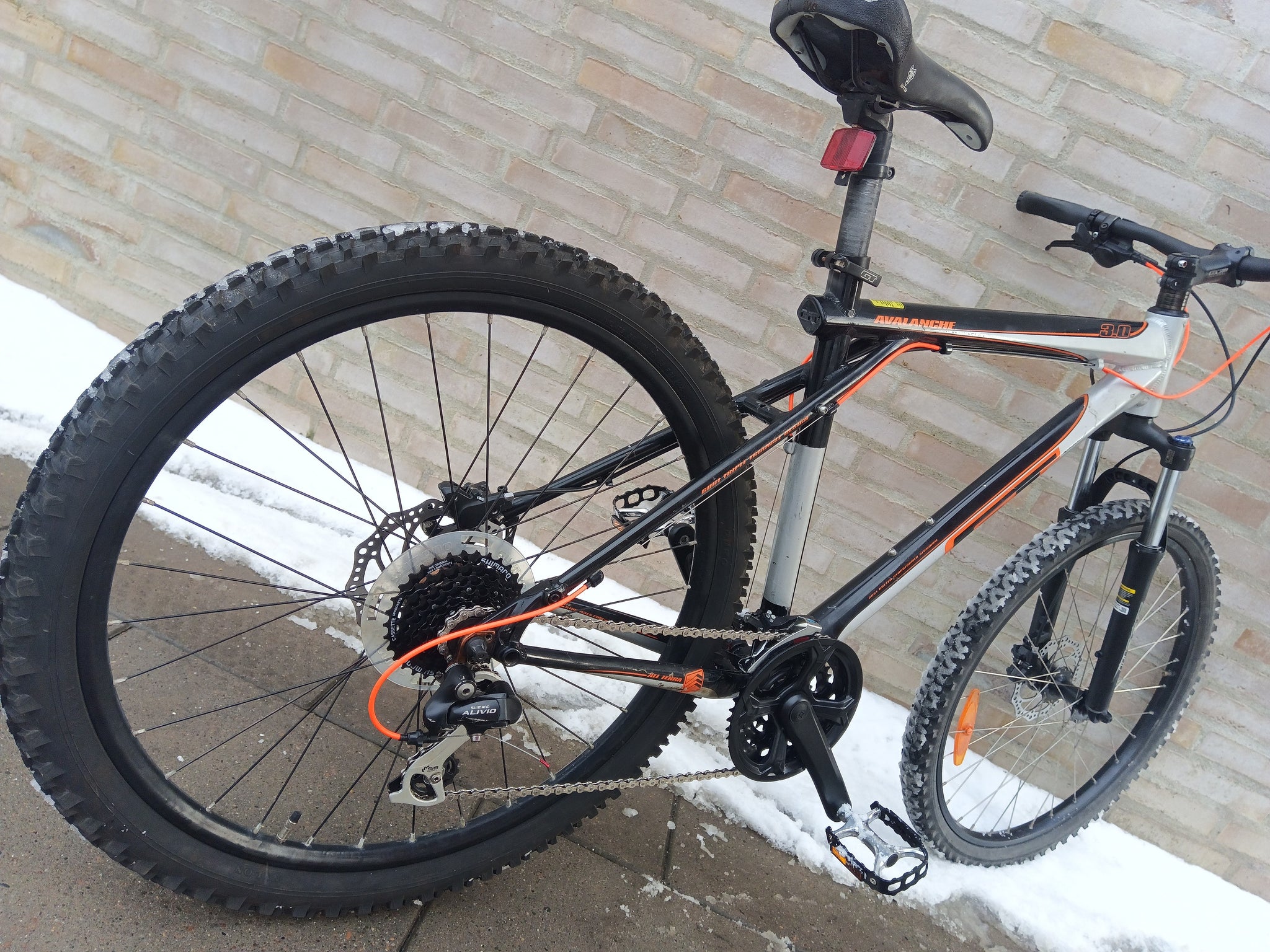 GT Avalanche 3.0 in Black/Orange – FlexiFix GT Avalanche 3.0 in Black/Orange – FlexiFix