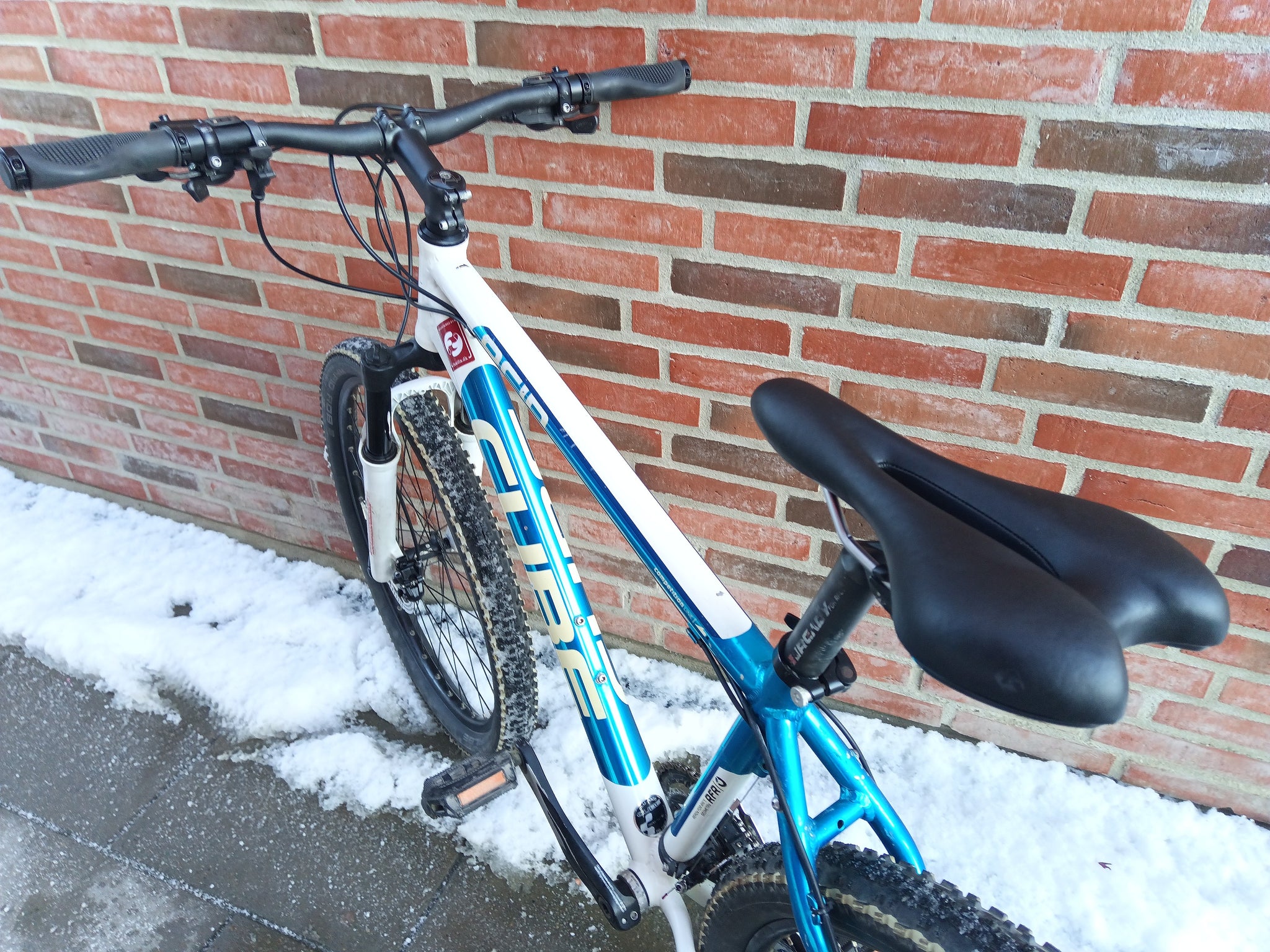 cube fahrrad blau weiß Cube Acid in White/Blue – FlexiFix