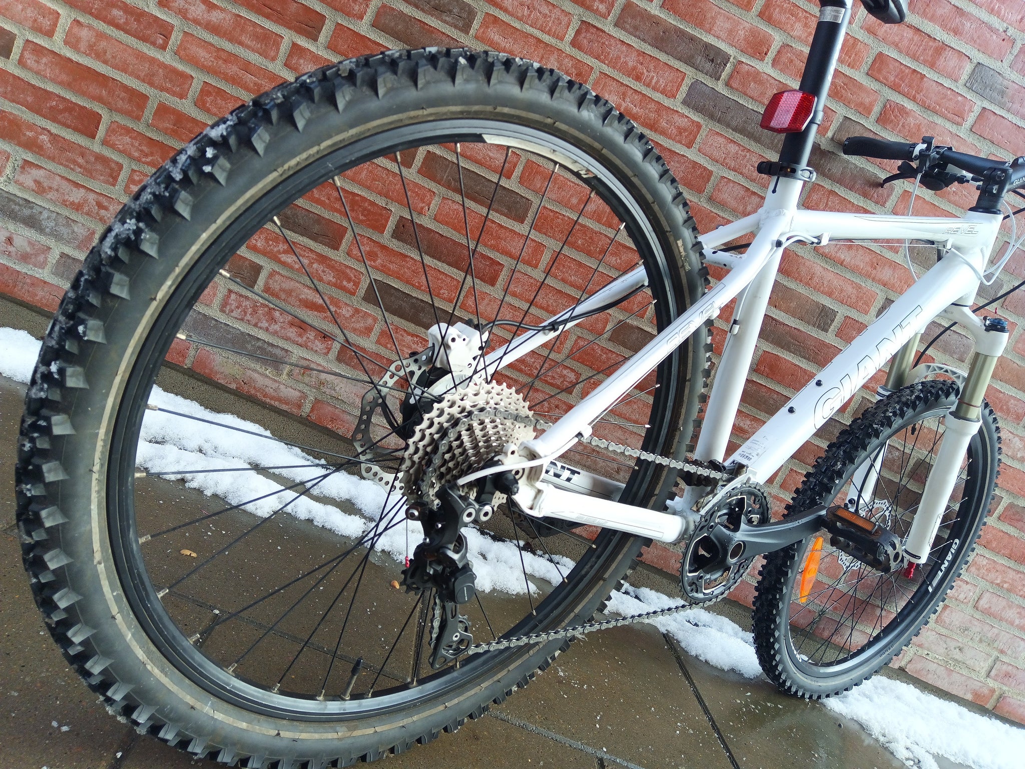 giant bicycle white Giant Revel in White – FlexiFix