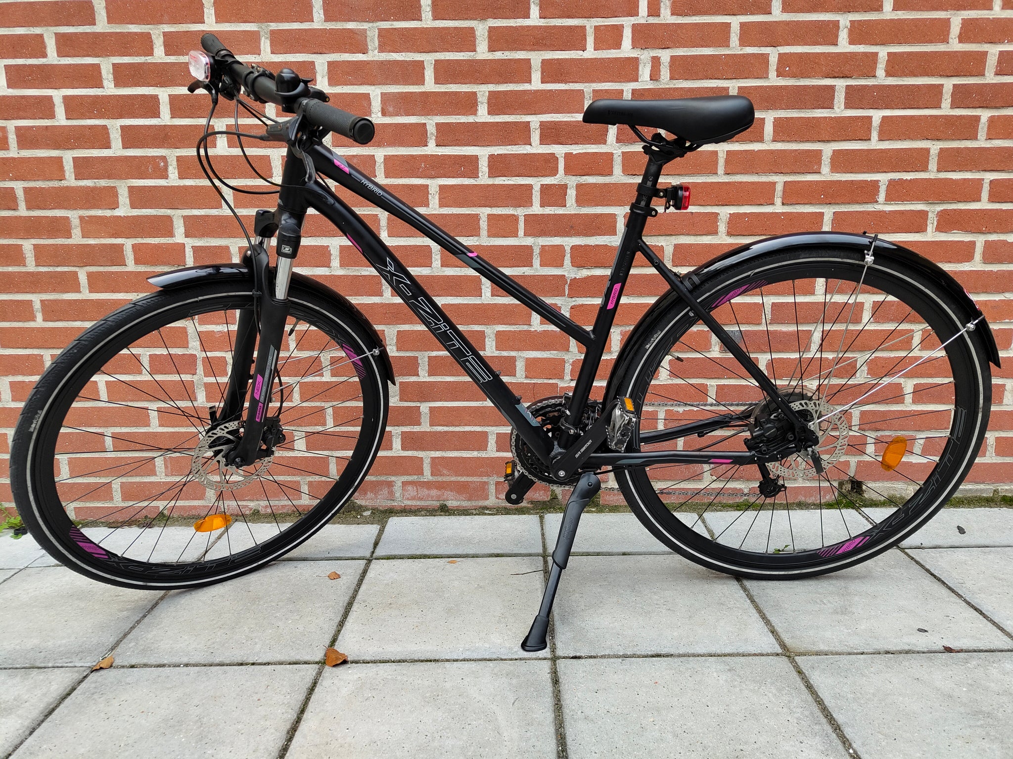 x zite mountainbike X-Zite Hybrid 27 in Black/pink – FlexiFix Color:REDSM007 EQUIPMENT|BACKPACKS I:SY ISY Fahrrad Satteltasche