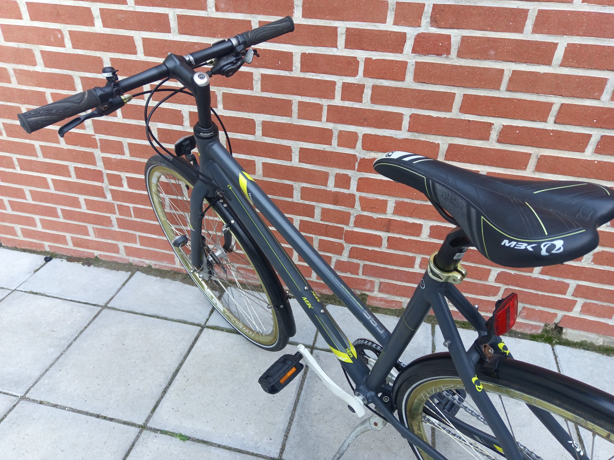 MBK Concept in Grey / Green – FlexiFix