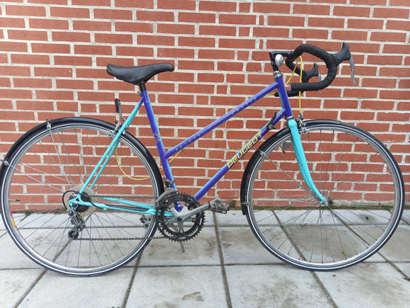 Peugeot PE105S in Violet / Turquoise