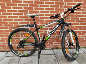 Trek 4900 in Black/White/Green – FlexiFix