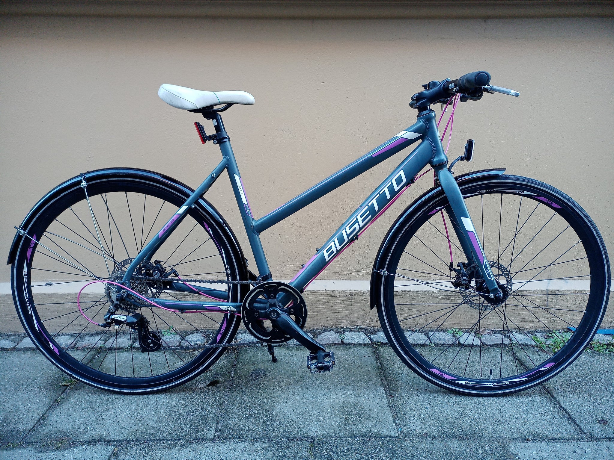 Busetto City 8 in Gray with Pink – FlexiFix